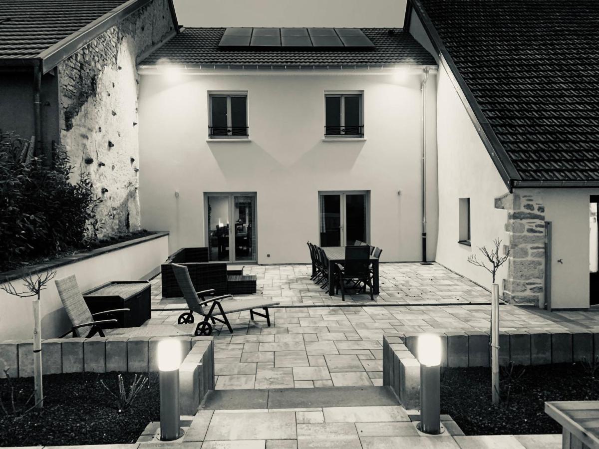 Chez La Rose Luxueuse Cottage Avec Jacuzzi Rouvres-la-Chetive Экстерьер фото
