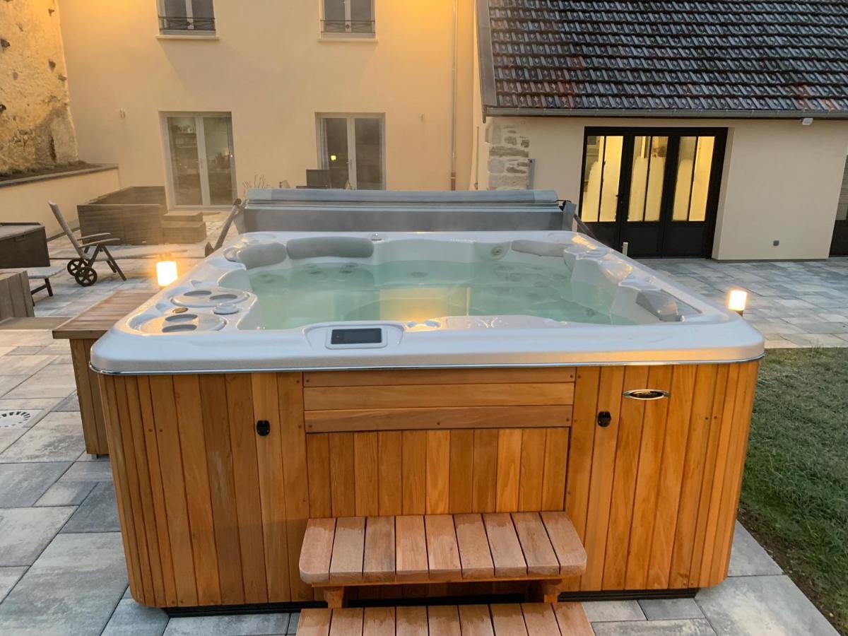 Chez La Rose Luxueuse Cottage Avec Jacuzzi Rouvres-la-Chetive Экстерьер фото