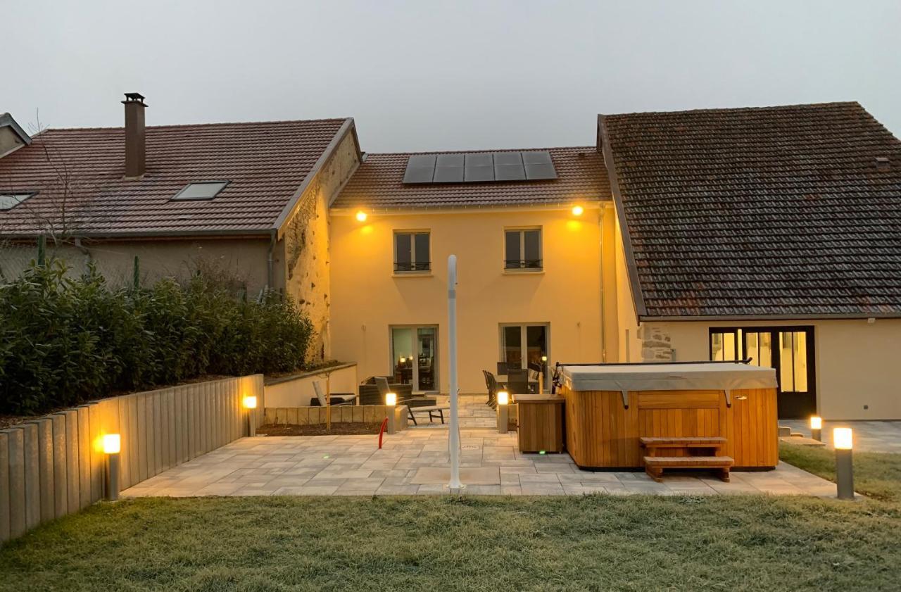 Chez La Rose Luxueuse Cottage Avec Jacuzzi Rouvres-la-Chetive Экстерьер фото