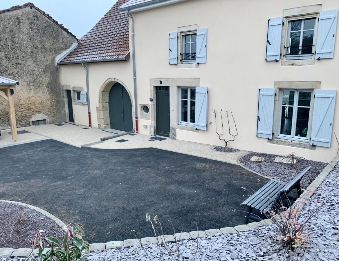 Chez La Rose Luxueuse Cottage Avec Jacuzzi Rouvres-la-Chetive Экстерьер фото